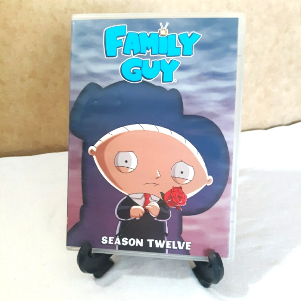 Family Guy Season 12 - 21 episodes in a 3 disc set